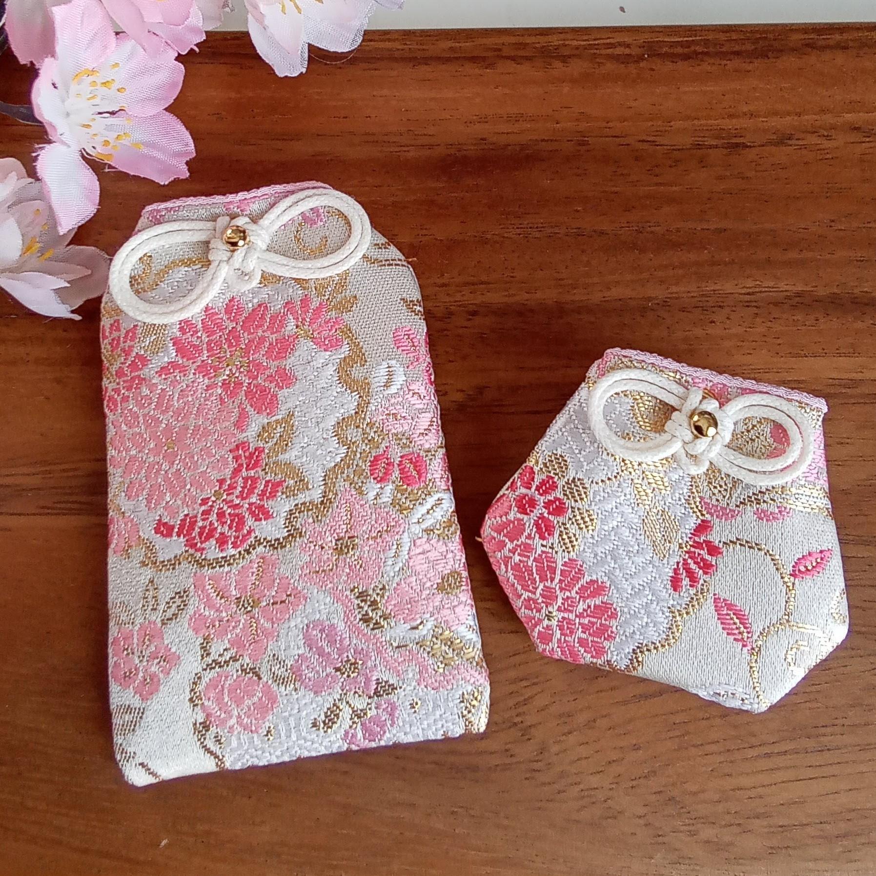 お守り袋　金欄　❋お花のブーケ(シャンパン×コーラル)❋　セット売りもあります